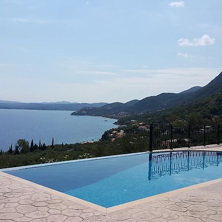 Villa Daniella Studio With Private Pool Nisaki  Room photo